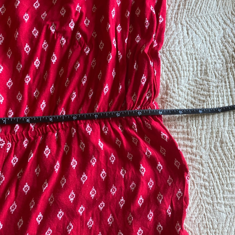Red Patterned Off-Shoulder Romper - Picture 6 of 9